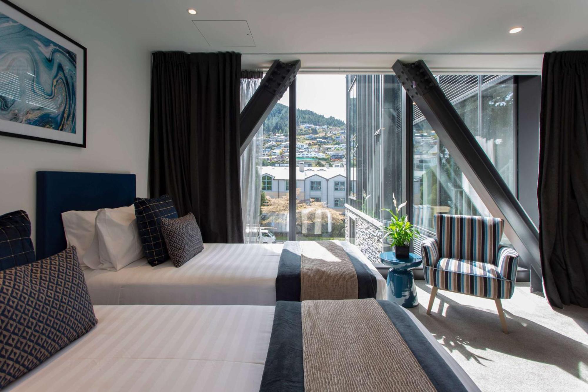 Ramada By Wyndham Queenstown Central المظهر الخارجي الصورة