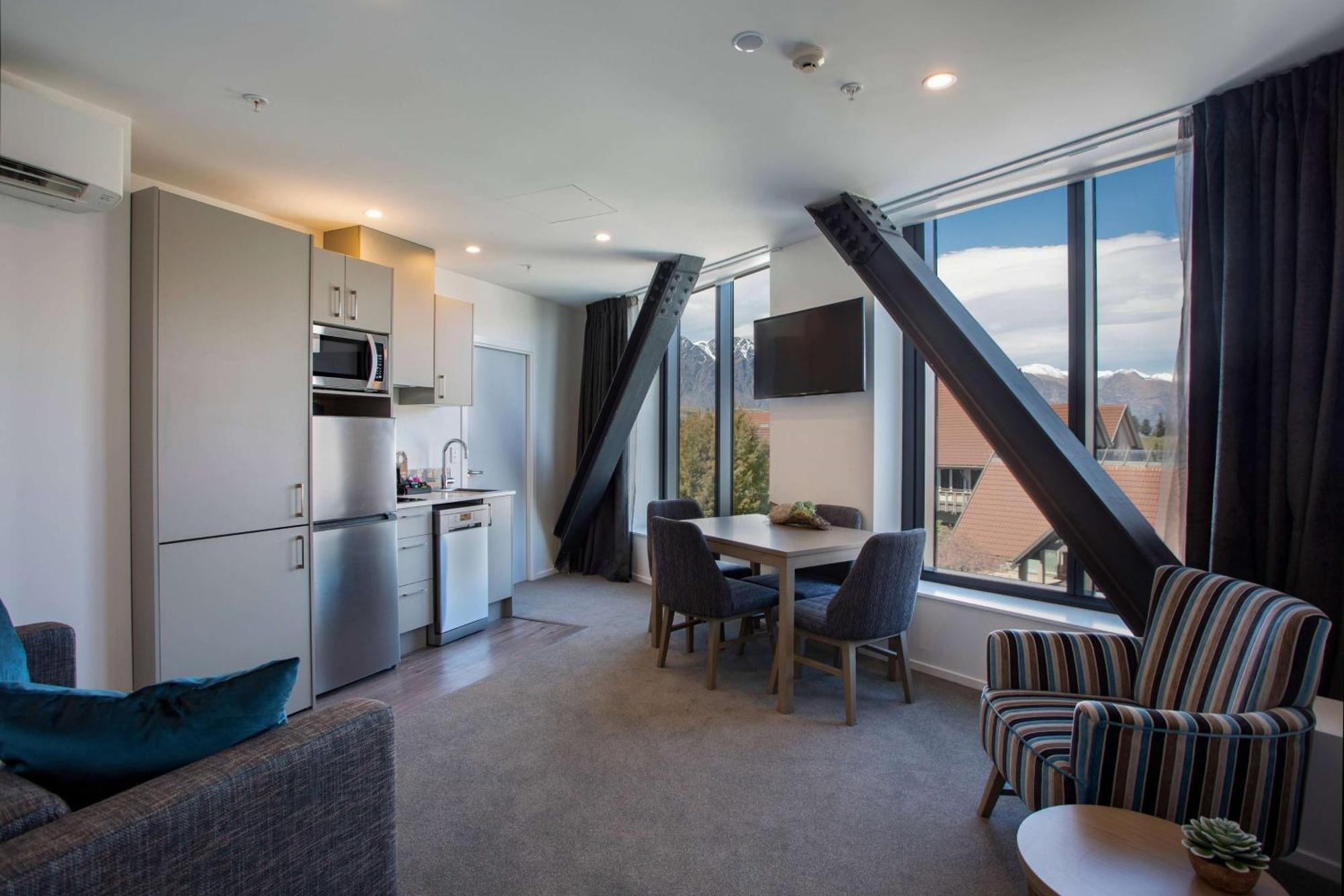 Ramada By Wyndham Queenstown Central المظهر الخارجي الصورة