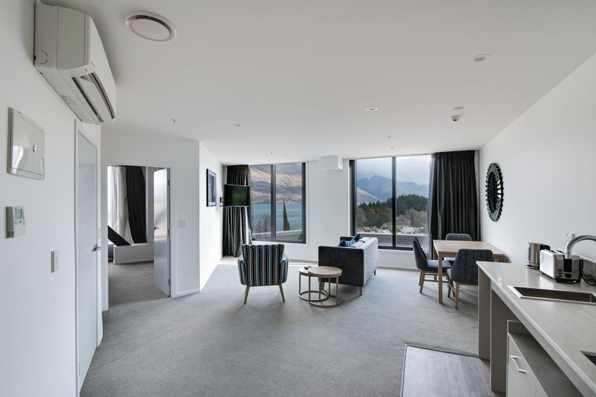 Ramada By Wyndham Queenstown Central المظهر الخارجي الصورة