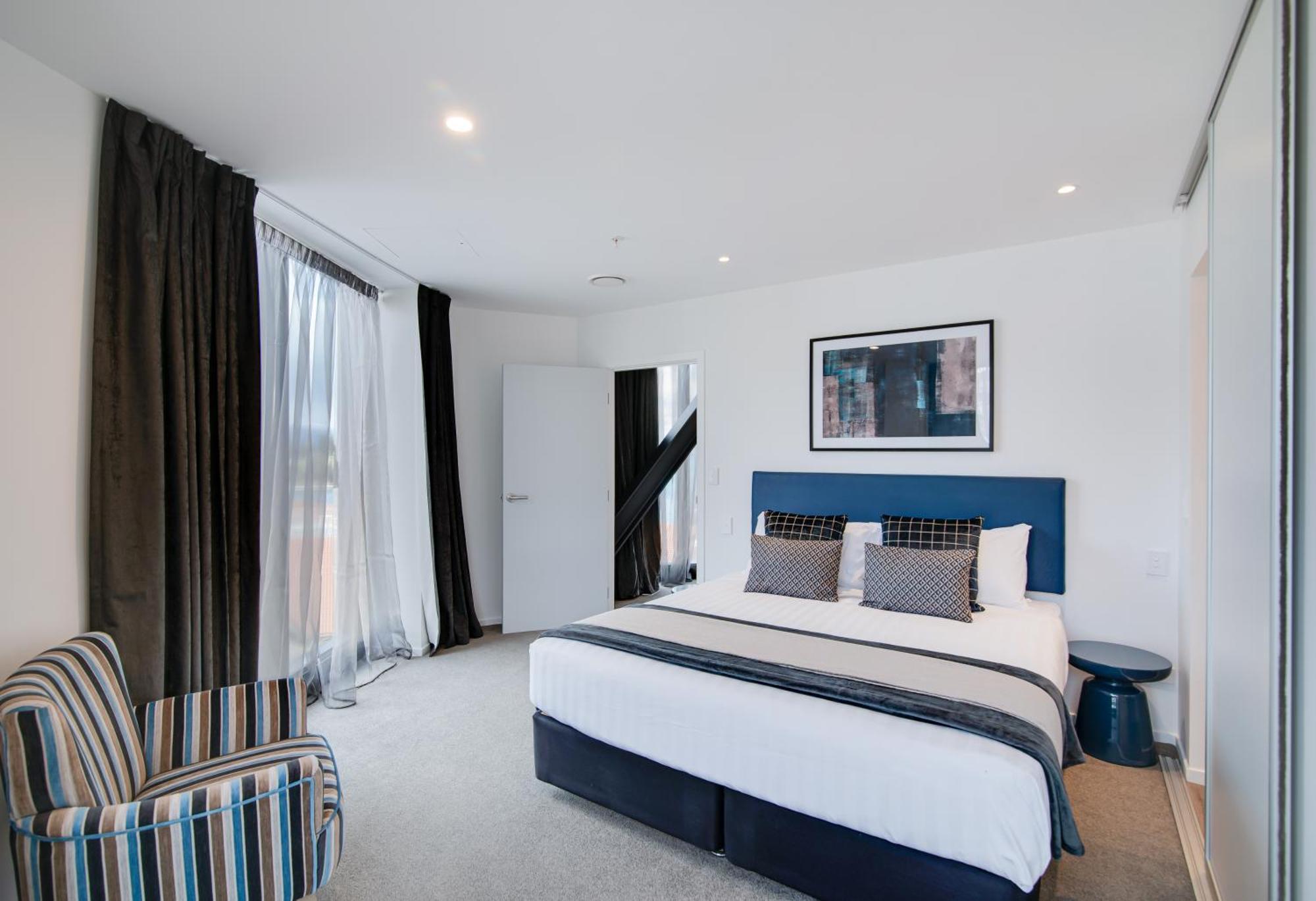 Ramada By Wyndham Queenstown Central المظهر الخارجي الصورة